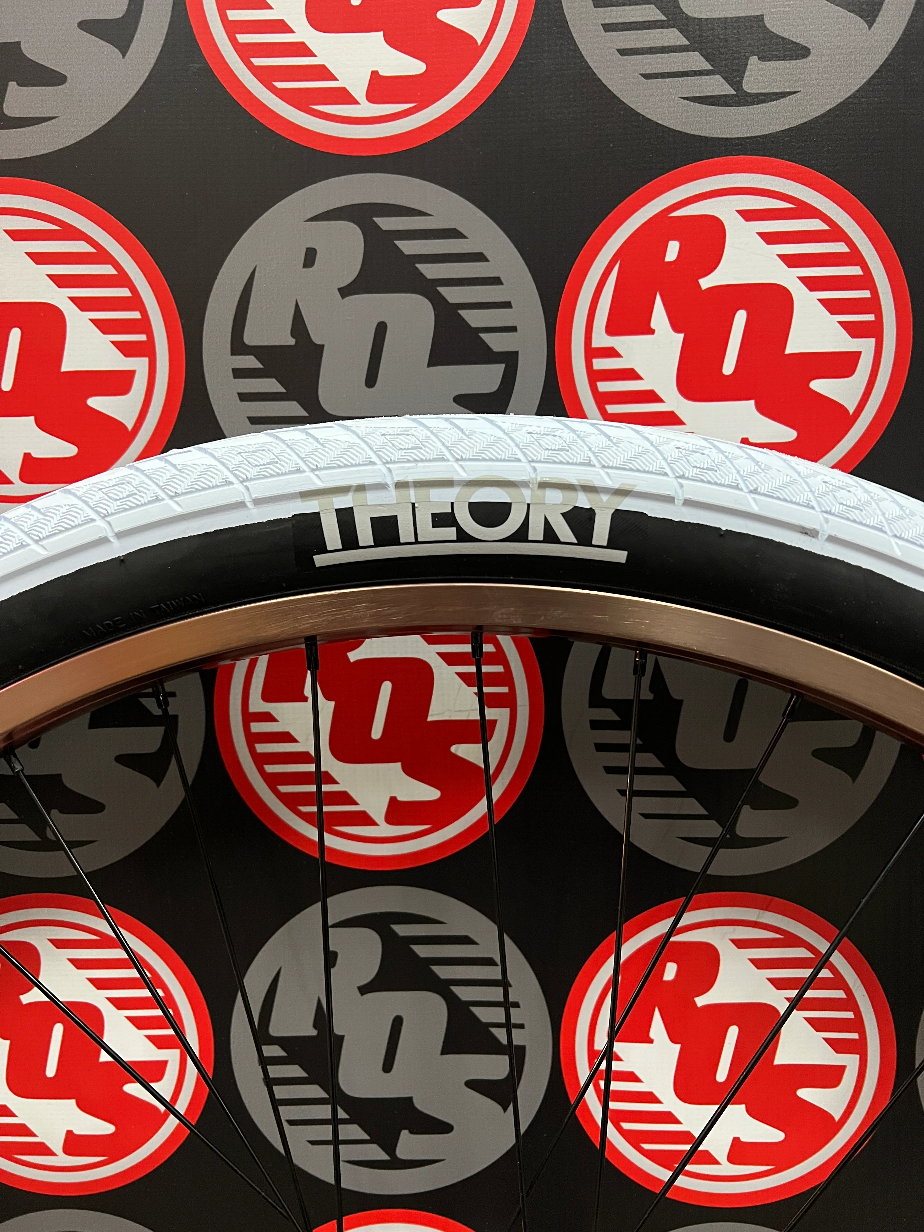 Theory Method Tire - Image 10