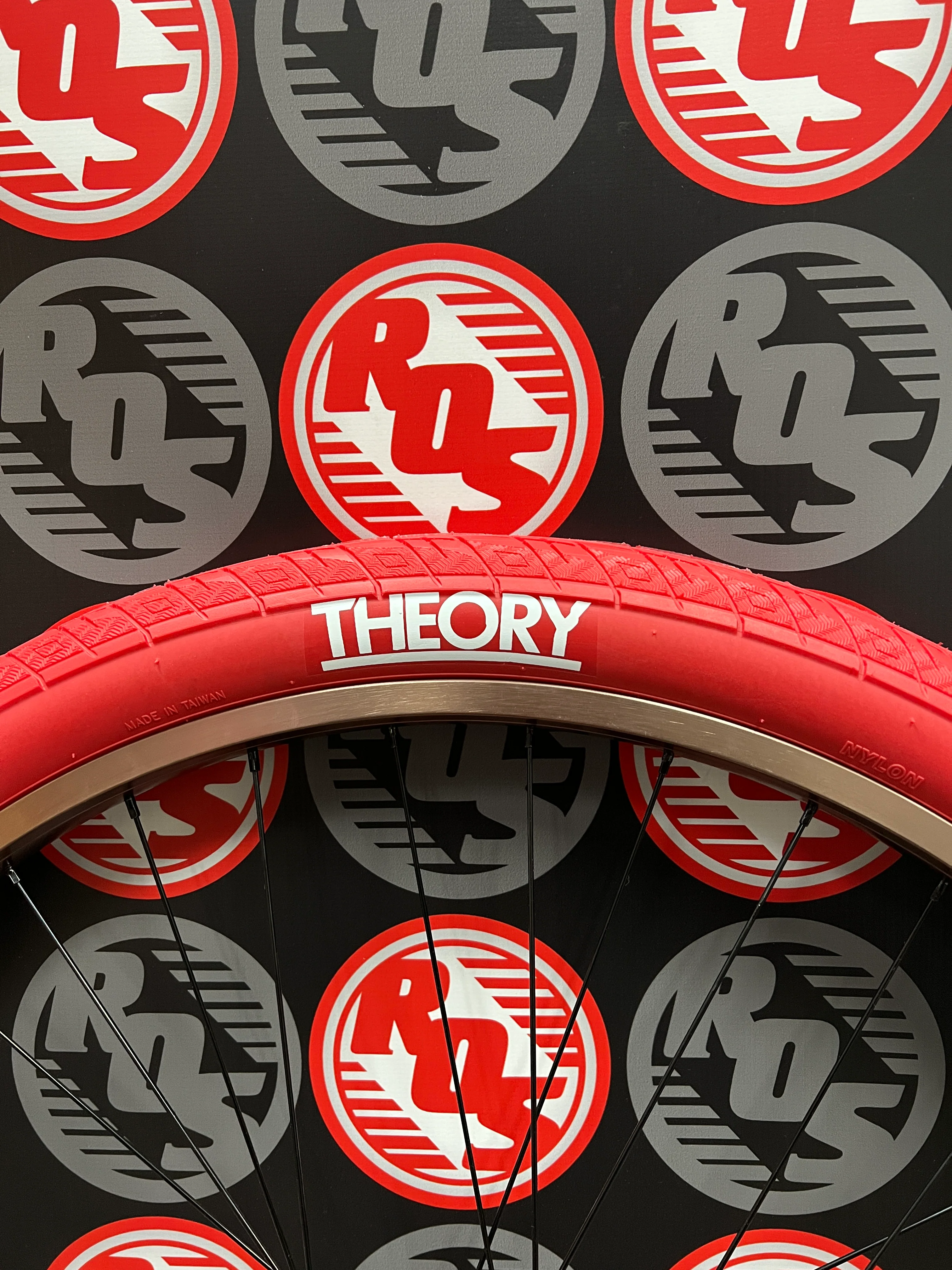 Theory Method Tire - Image 11